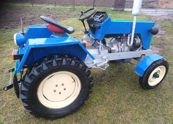 Traktorek sam traktor esiok es itp silnik hetz