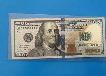 Banknot 100 dollarow - ciekawy numer 09700021