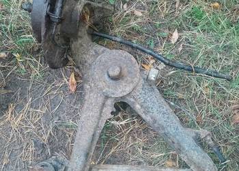 BMW e30.WAHACZ  tylny  na tarcze