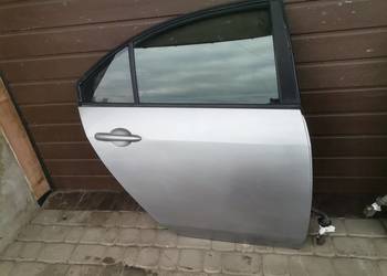 NISSAN PRIMERA P12 HB DRZWI PRAWY TYŁ KY0G