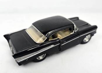 Metalowy model samochodu Chevrolet Bel Air skala 1/40 Kinsmar 1957 r.