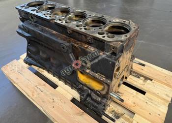 Blok silnika John Deere, Claas Axion 850