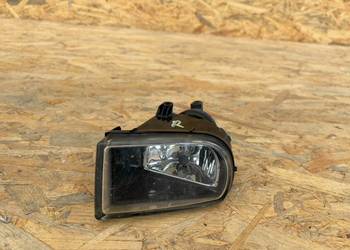 Halogen prawy rh Toyota Avensis T22 lift 81210-05050
