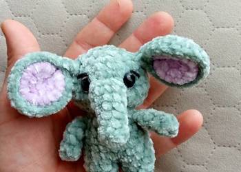 Słonik wykonany na szydełku