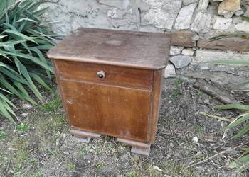 Stara drewniana szafka nocna zabytek PRL retro vintage do renowacji