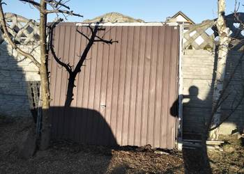 Brama Garażowa Wjazdowa Blaszana Uchylna Do Góry Podnoszona