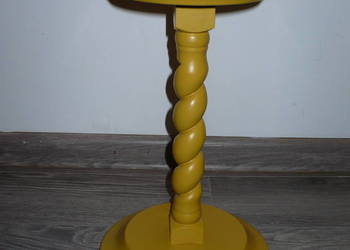 Kwietnik , postument