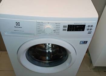 Pralka Electrolux Perfect Care 600 tania sprawna prywatnie