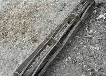 Masywny wał strunowy