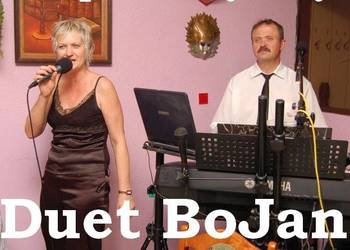 Duet Muzyczny lub Jednoosobowa Orkiestra.