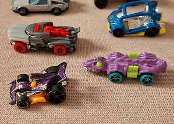 auta autka hot wheels resorówki 7szt
