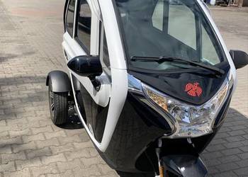 Skuter elektryczny zabudowany trzykołowy bez prawa jazdy