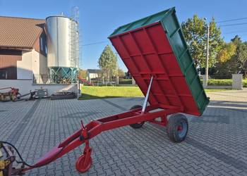 Przyczepa jednoosiowa wywrotka