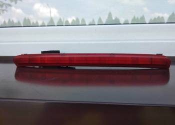 Toyota Avensis T25 kombi lampa trzecie światło stop oryginał