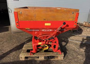 Rozsiewacz nawozów Kuhn ZSA 800 siewka nawozu siewnik Amazone