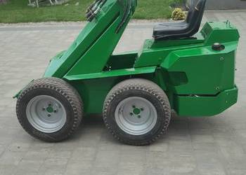 Mini ładowarka Avant 314