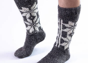 Wysokie wełniane skarpetki, z góralskim wzorem gwiazdy szare , uniwersalne
