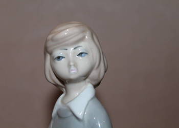 Figurka chłopiec z książką Cassades nr 886 FiaF Figurka chłopiec z książką Cassades nr 886 FiaF