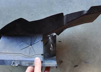 Kierownica powietrza VW Passat B5 TDI 3B0121467C