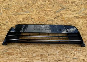 Kratka zderzaka przód środkowa chrom Toyota verso lift 13+ 53112-0F070