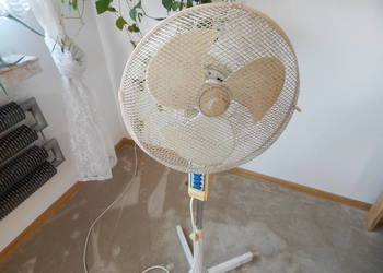 Wentylator podłogowy 40W o średnicy 35 cm