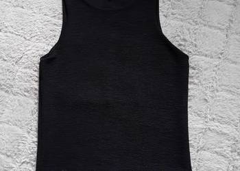 czarna bluzka prazkowana