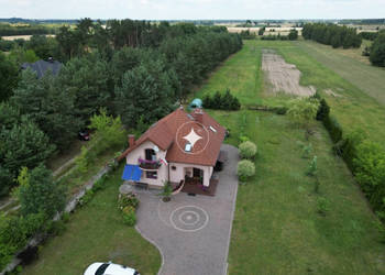 Dwa domy z dużą działką w Rakowiskach