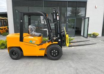 Wózek widłowy z obrotnicą 3T 4.5m nowy