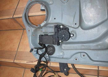 VW Golf 4 IV silniczek szyby lewy przód 1998 - 2004r