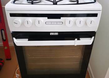 Kuchenka gazowo-elektryczna Amica