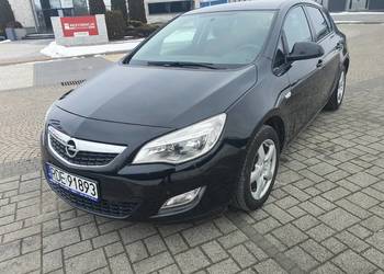 OPEL ASTRA 1.4 BENZYNA 2012 ROK