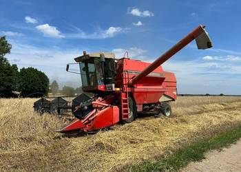 Kombajn Massey Ferguson MF 32 John Deere 1170 New Holland tx66