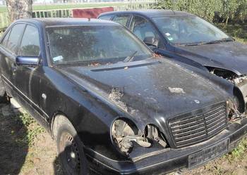Mercedes e w210