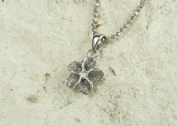 Srebrna zawieszka Apart z cyrkonią kwiatek - unikat - srebro 925