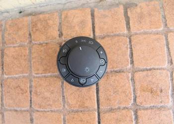 PRZEŁĄCZNIK ŚWIATEŁ OPEL CORSA D 13249397EB