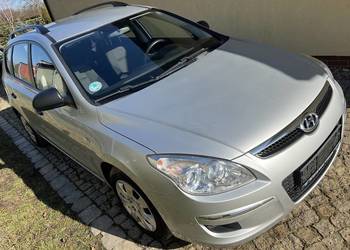 Hyundai i30 Cw 1,6 crdi 90km Super stan