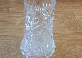 Kryształowy wazon PRL – ręcznie szlifowany, wysokość 23,5 cm, średnica 12 c