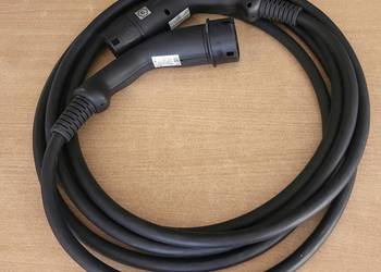 Kabel do ładowania aut elektrycznych ,22 kW, typ 2