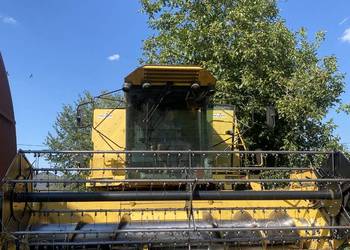 Sprzedam kombajn zbożowy new holland tx32 Sprzedam kombajn zbożowy new holland tx32