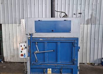 Belownica prasa zgniatarka do foli kartonu makulatury odpadów śmieci 25 ton Belownica prasa zgniatarka do foli kartonu makulatury odpadów śmieci 25 ton