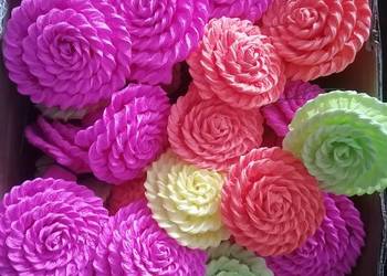 Kwiaty z krepiny Różyczki