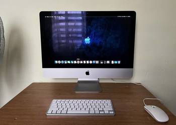 iMac (komputer typu All-in-One).