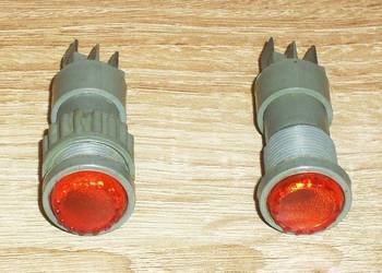 Lampka kontrolna pomarańczowa z żarówką 12 V / 2 W. 2 szt. RETRO, PRL
