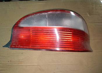 Citroen Saxo lift 5D lampa tylna prawa
