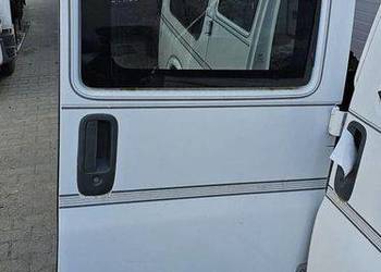 DRZWI PRAWE TYŁ CHEVROLET EXPRESS BOCZNE DRZWI PRAWE TYŁ CHEVROLET EXPRESS BOCZNE