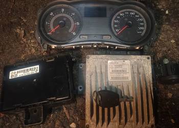 Zestaw STARTOWY Komputer silnika 1.5DCi Clio III 3 Modus 8200399038