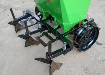 Sadzarka do ziemniaków z dozownikiem nawozu