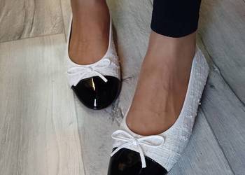 (41) Ekskluzywne, biało - czarne baleriny wieczorowe ze złotą nitką, NOWE