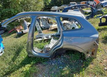 VOLVO XC60 II Błotnik ćwiartka słupek próg dach lewy VOLVO XC60 II Błotnik ćwiartka słupek próg dach lewy