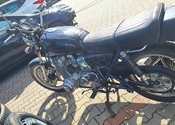 Suzuki GS750